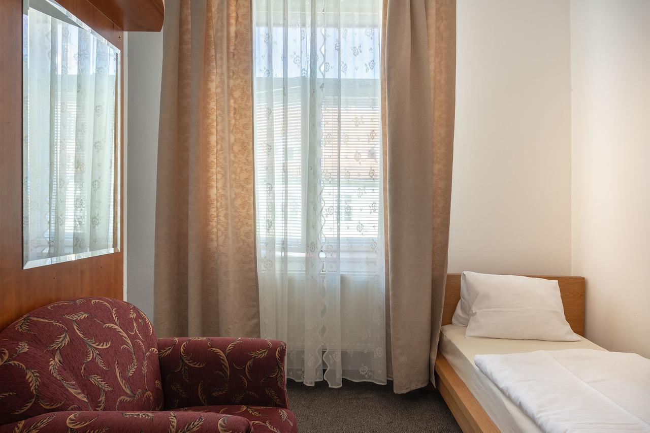 Zelena Ratolest Hotel Чешка Будьовица Екстериор снимка