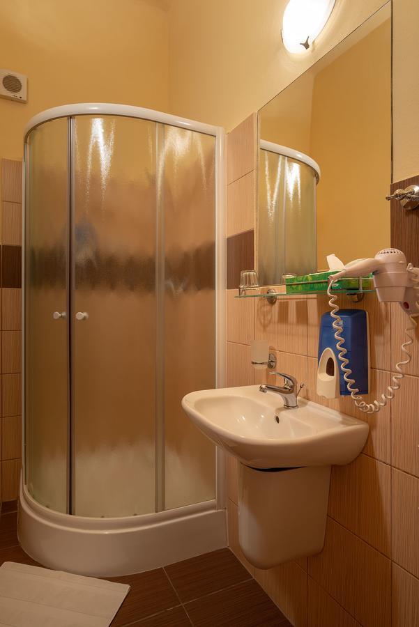 Zelena Ratolest Hotel Чешка Будьовица Екстериор снимка