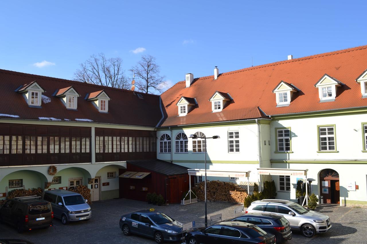 Zelena Ratolest Hotel Чешка Будьовица Екстериор снимка